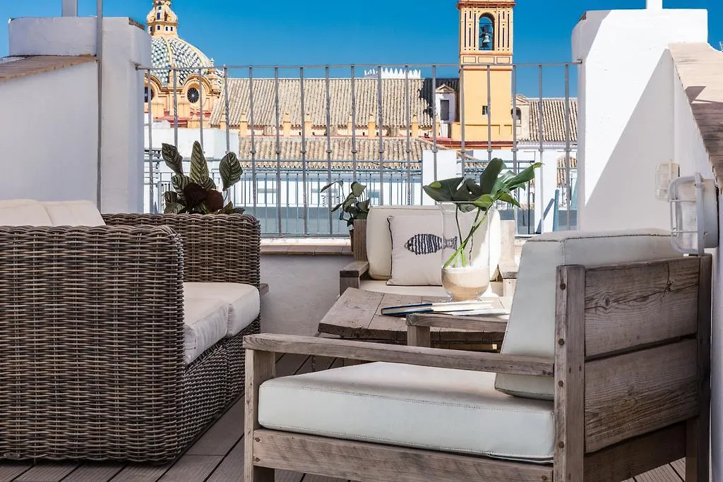 Puerta Catedral Art Gallery Apartment Seville